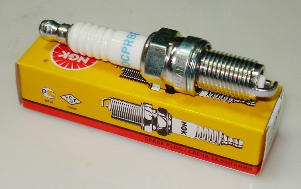 Свеча Зажигания Dcpr8e