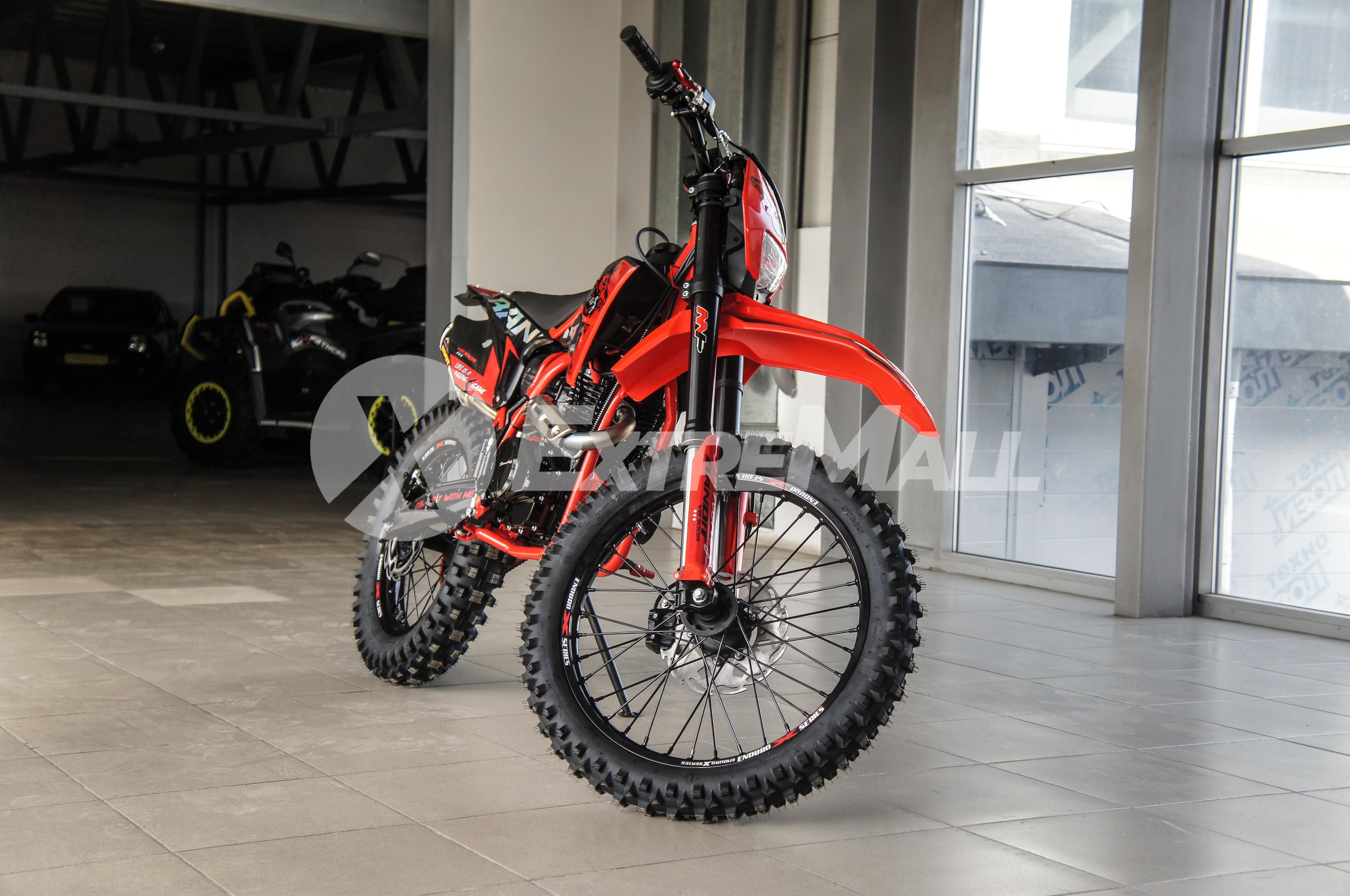 Sanchez Maniak Yb300r