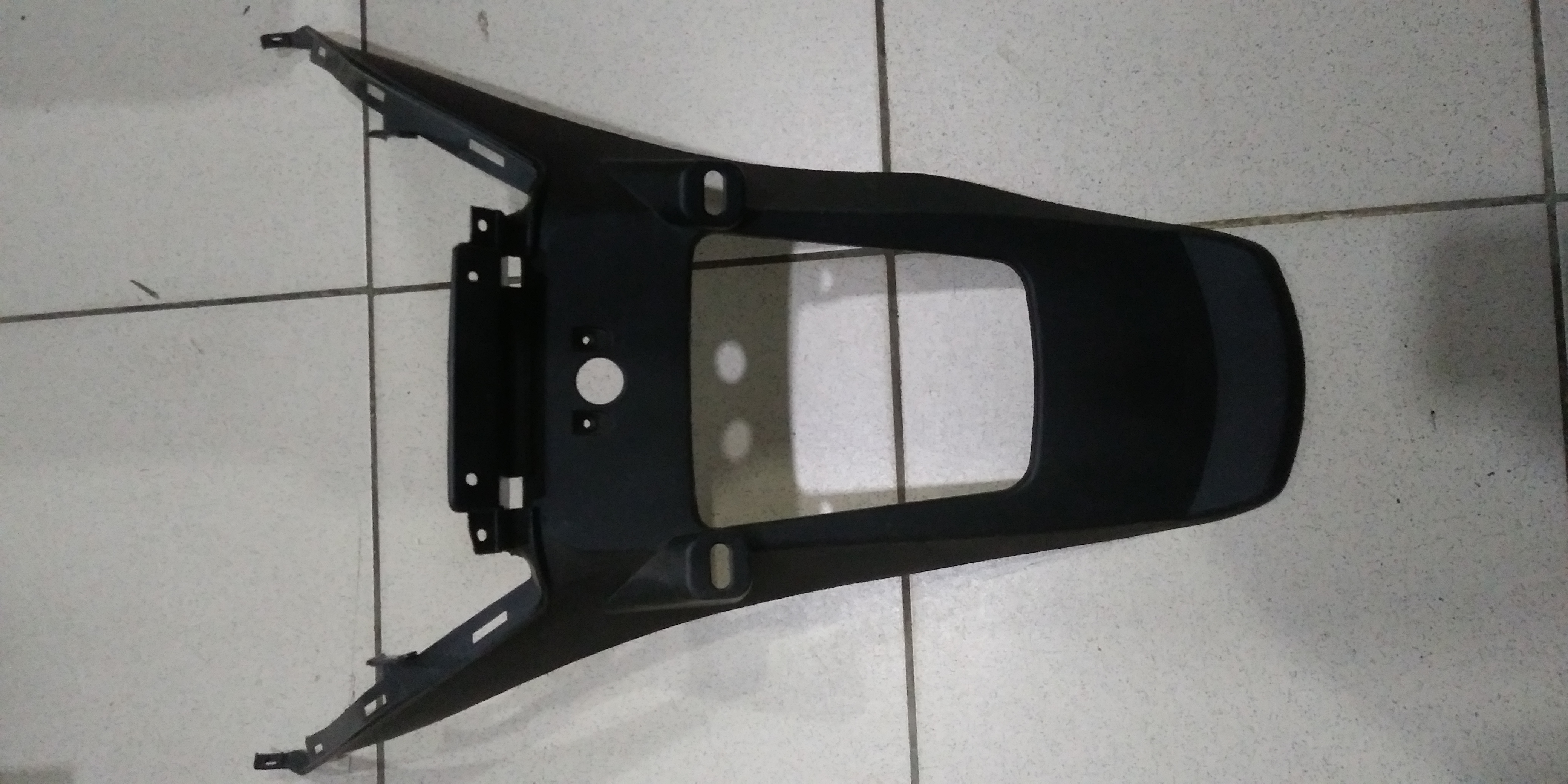 Крыло Заднее